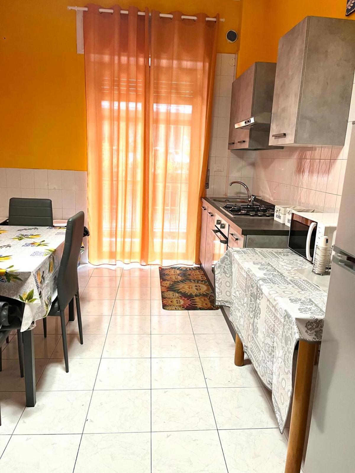Domus Aurea Relax Room Salerno Dış mekan fotoğraf